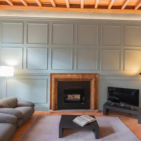 Design By Rent Appartement Torno